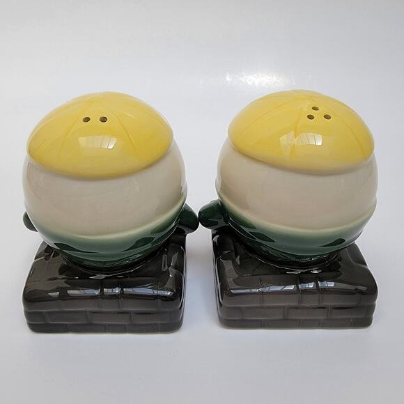 Humpty Dumpty Retro 50's Ceramic Salt and Pepper Shakers - Picture 4 of 9
